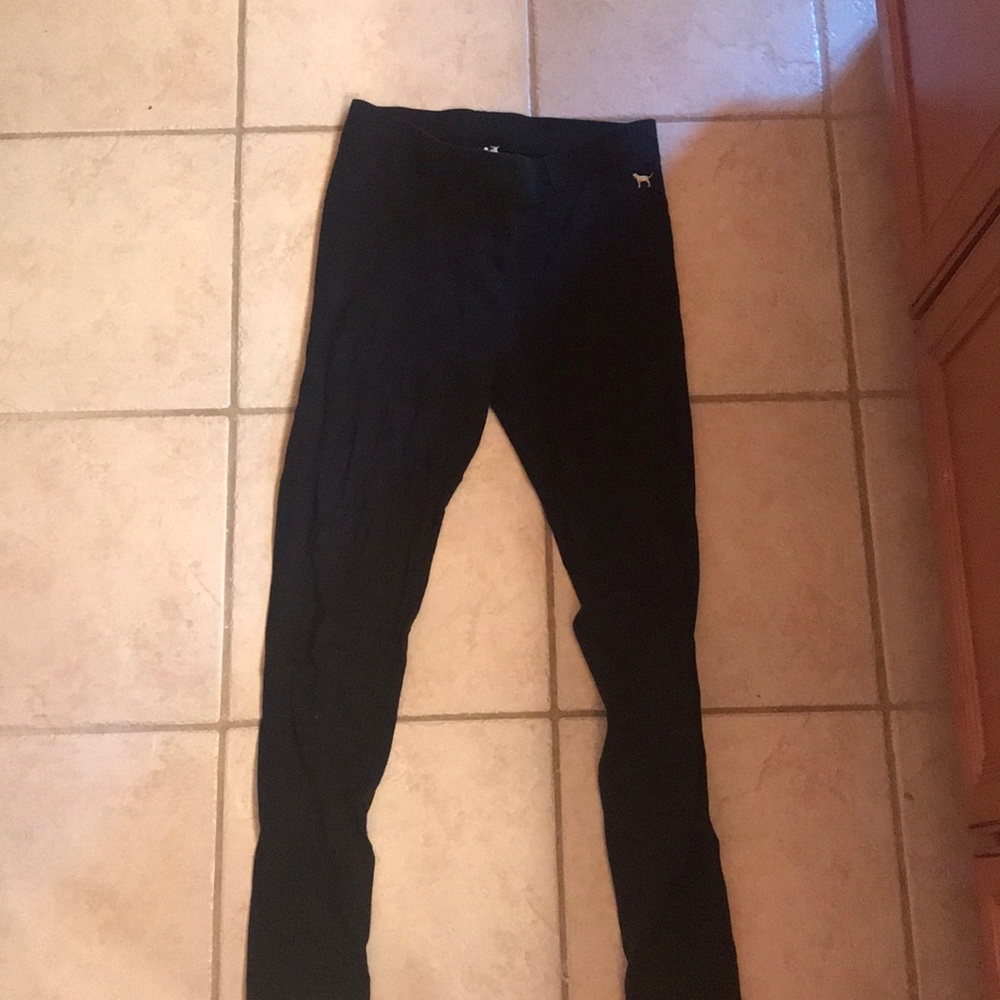 Plain black leggings from PINK